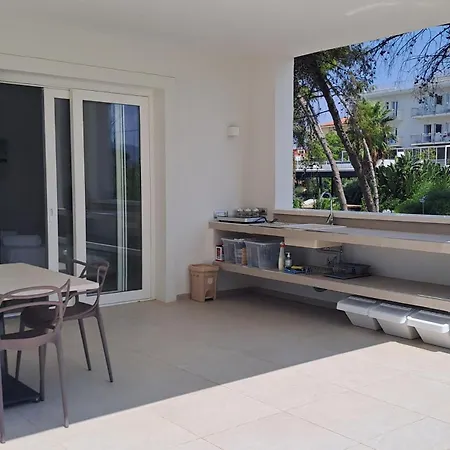 Guest house Agapanto 3*
